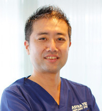 安藤 秀樹院長