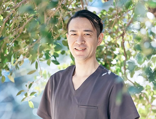 平山 友彦 院長