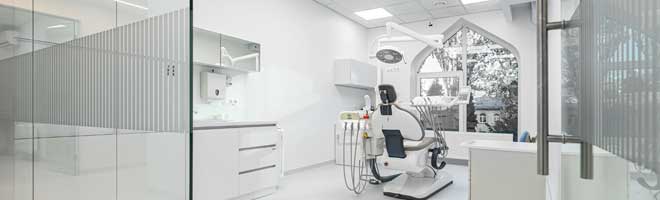 治療実績があり、医療設備が整っているオールオン4に対応する歯科クリニック